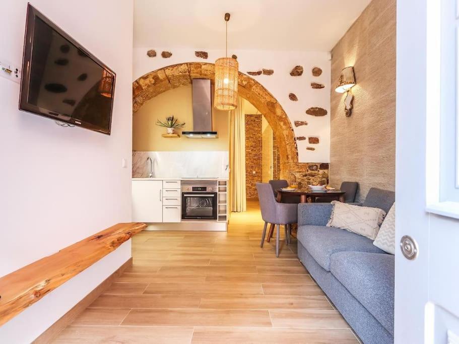 Apartment Portucale ! Historical Center Setubal