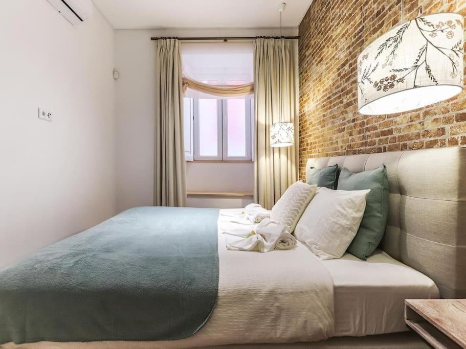 Portucale ! Historical Center Apartment Setubal